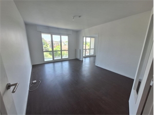 appartement ancien à la vente -   93160  NOISY LE GRAND, surface 75 m2 vente appartement ancien - UBI476230202
